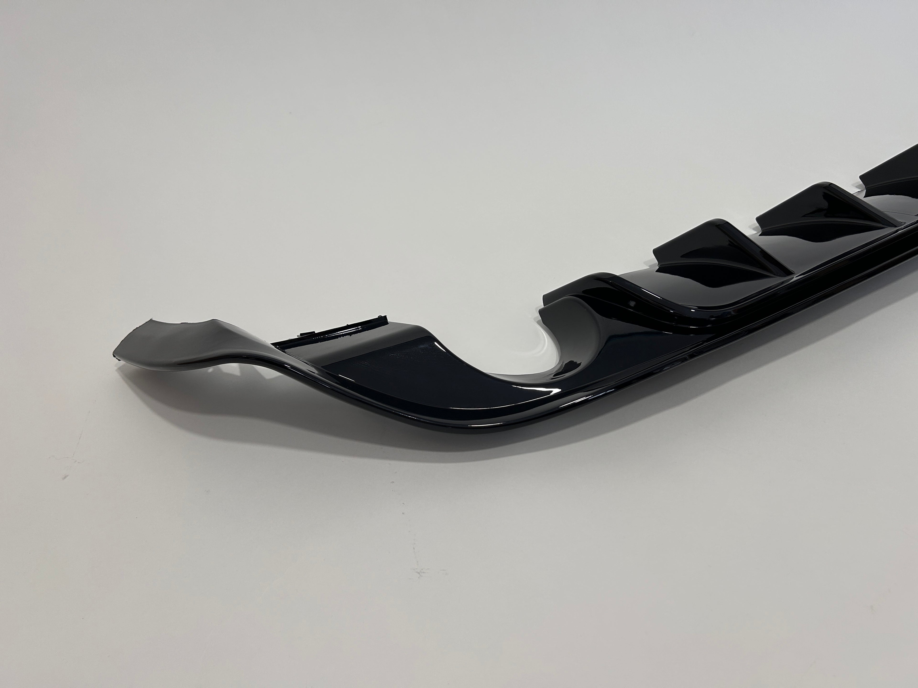 Difusor Golf GTI 7.5 TCR Negro Brillo